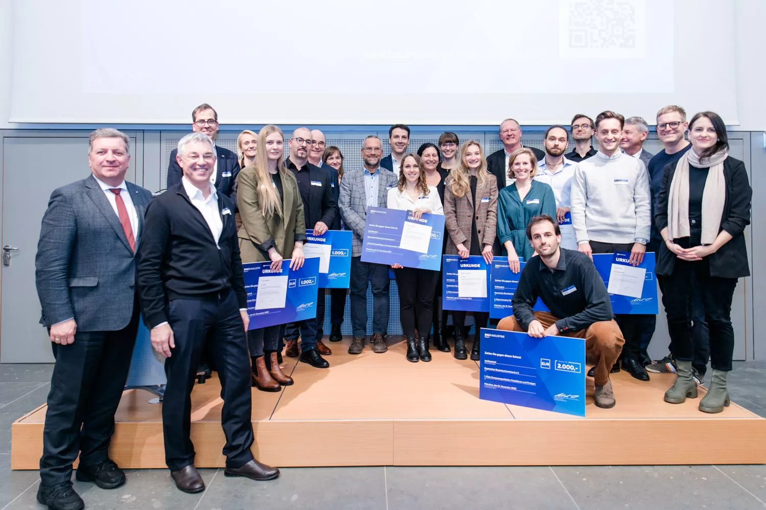 Preisträger:innen Hochschulpreis der Bayerischen Bauindustrie 2023. Bild: Daniel Schwaiger