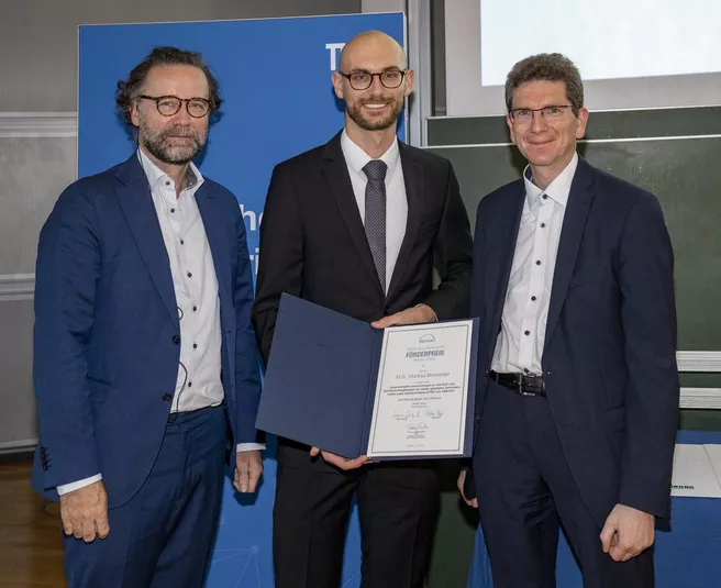 The RENK Drive Technology sponsorship award for the master's thesis went to Markus Brummer. 