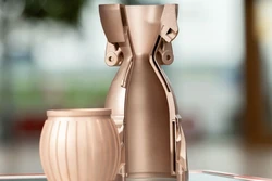 Teile einer Raumfahrtbrennkammer aus Kupferlegierung