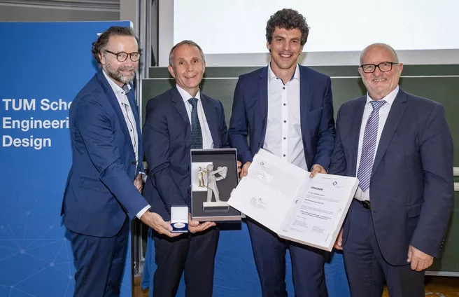 Den Manfred Hirschvogel Preis der Frank Hirschvogel Stiftung erhielt Dr.-Ing. Philipp Johnathan Lechner für seine herausragende Dissertation. 